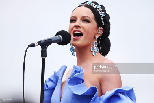 Sabrina Durante wears Stephanie Browne at the Melbourne Cup 2018